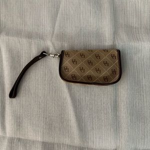 Dooney & Bourke DB Logo Stoff Schwarz Leder Mini Wristlet Handtasche Ec
